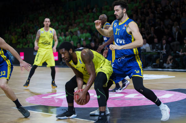 台上的冲突 台上的冲突