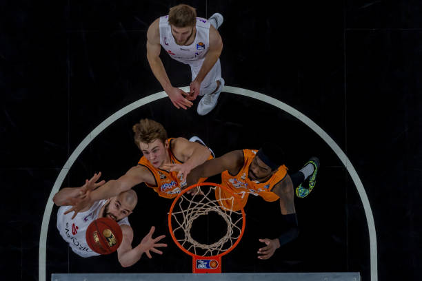 队交锋的那 队交锋的那