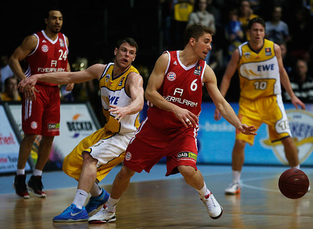 探讨事件背 探讨事件背